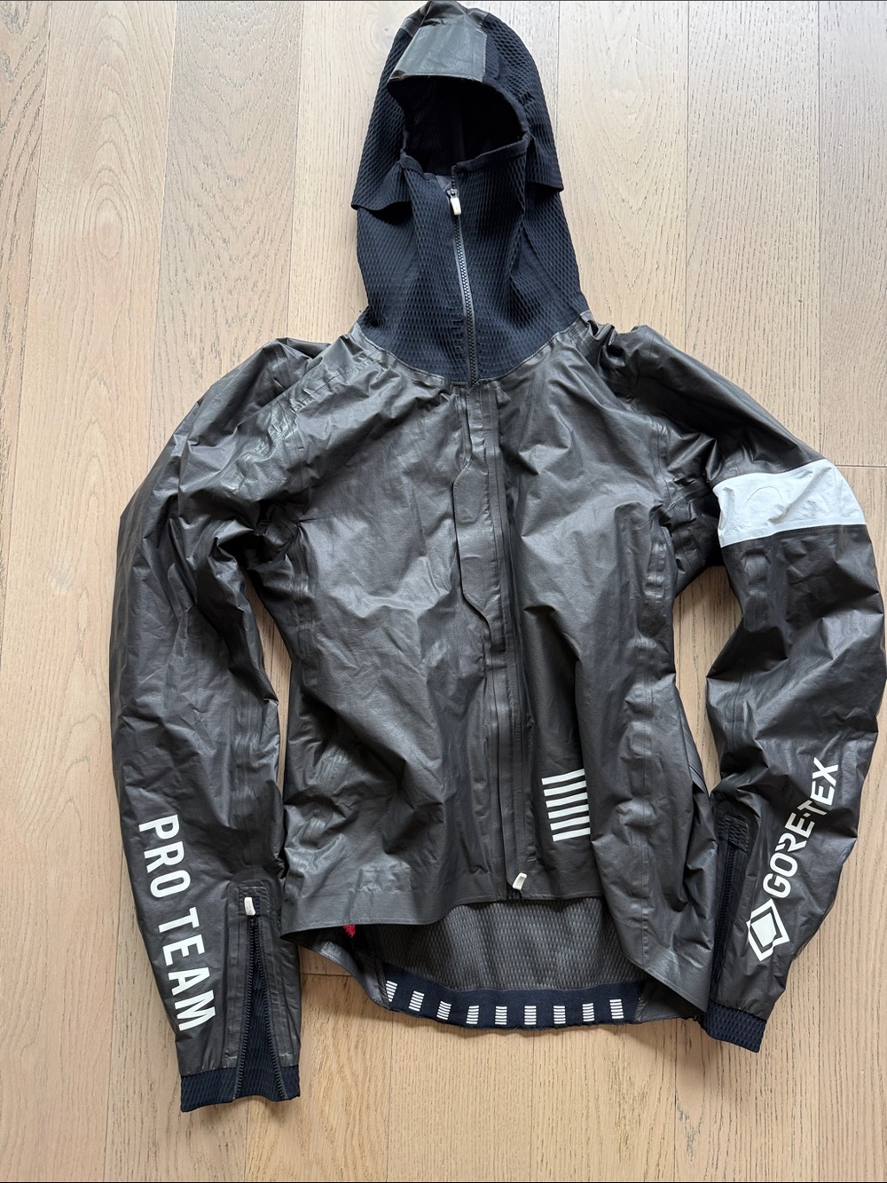 Rapha Black & Gray Pro Team GORE‑TEX Rainshell
